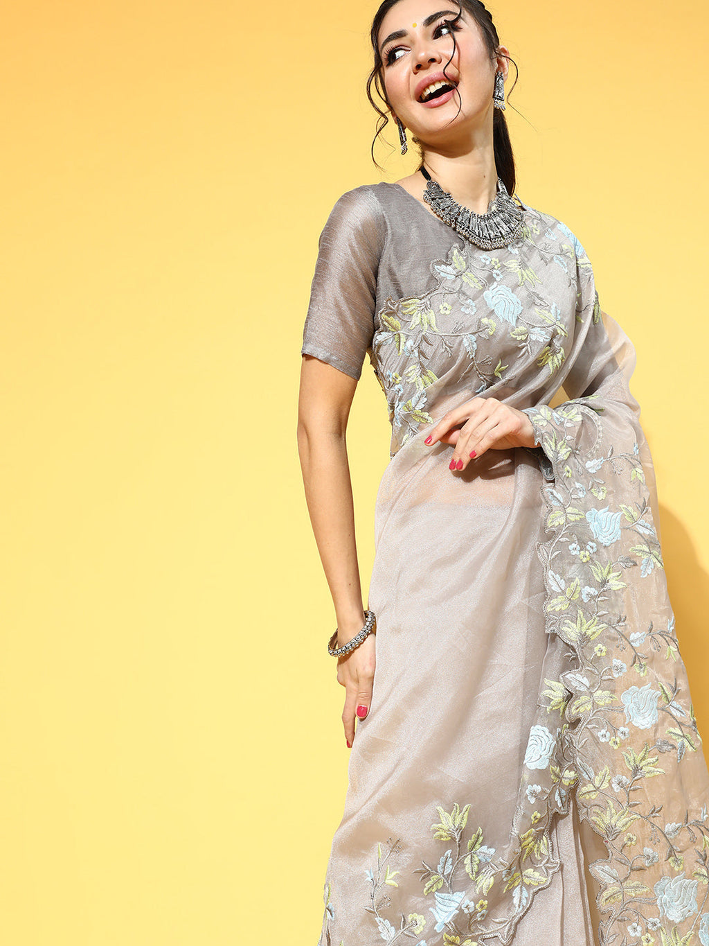 Saree Mall Solid Saree For Girls | Grocsy