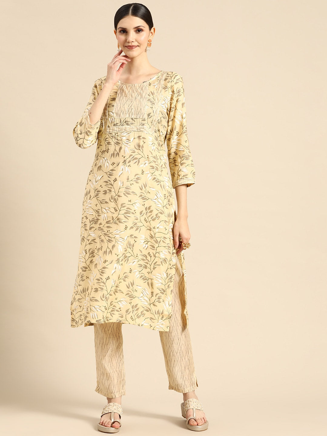 Sangria Women Beige Floral Printed Gotta Patti Kurta with Trousers | Grocsy