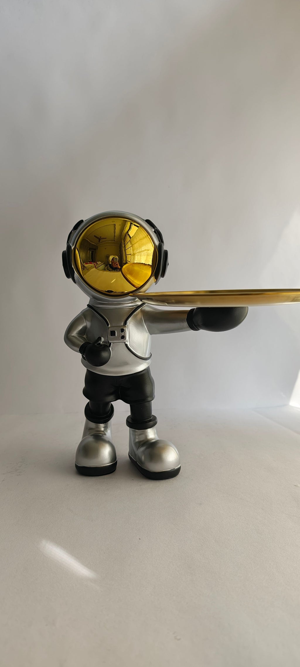 Sun Mun Decors Astronaut Platter Large | Grocsy