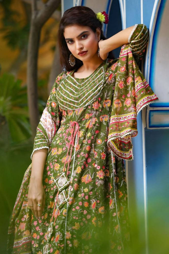 Yufta Women Green Printed Kurta With Trouser & Dupatta | Grocsy