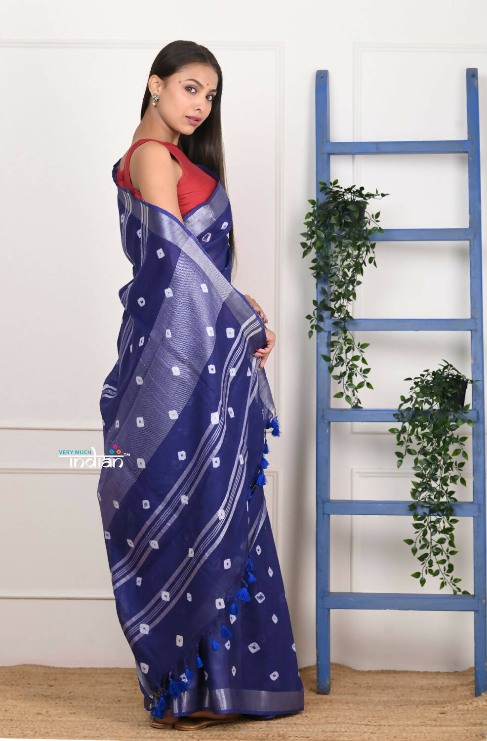 Very Much Indian Handmade Tie And Dye Cotton Saree By Women Weavers - Indigo Blue | Grocsy