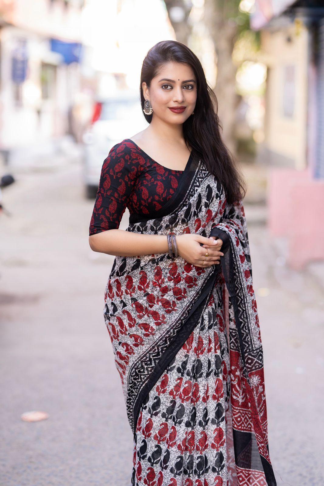 Grey Linen Blend Ethnic Motifs Saree with Unstitched Blouse - Hiral Fashion | Grocsy