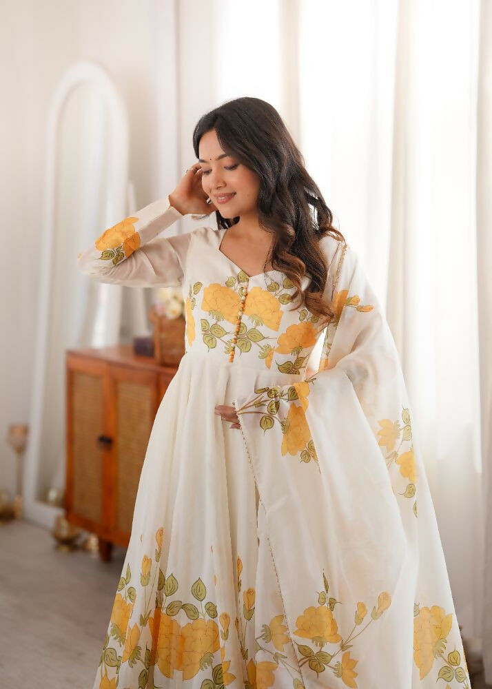 Teeya Creation Off-White Floral Anarkali Salwar Kameez Suit Set | Grocsy