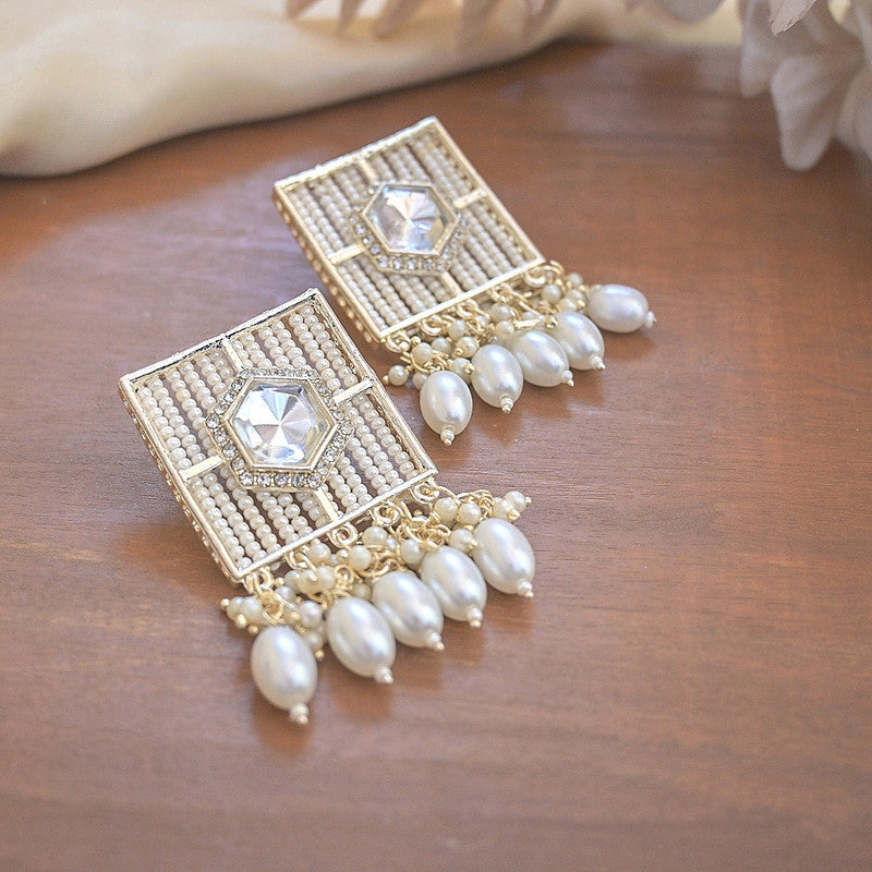Tehzeeb Creations Fashionable Gold Necklace Earrings With Tikka Studded With Kundan And Pearl | Grocsy