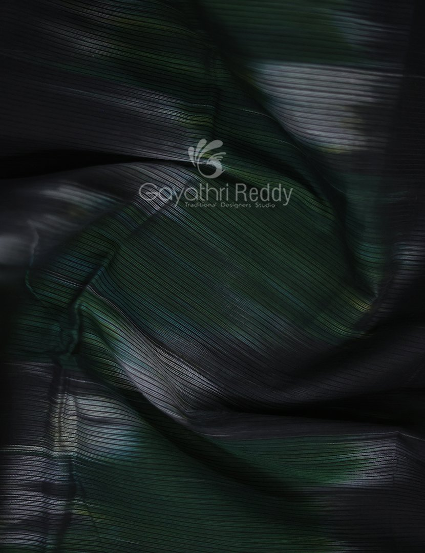 Dual Shades of Black And Bottle Green Mangalagiri Ikkat Cotton Saree By Gayathri Reddy Designer Studio | Grocsy