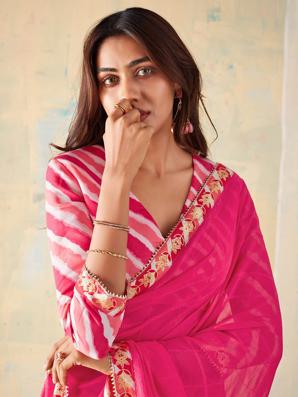 Saree Mall Checked Gotta Patti Pure Georgette Sarees | Grocsy
