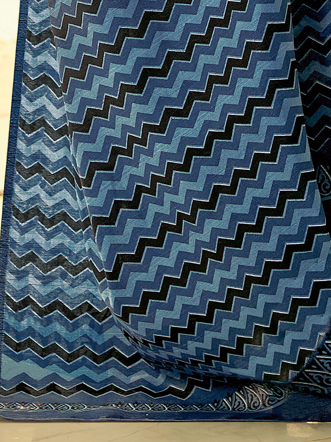 Saree Mall Off White & Blue Ethnic Motifs Dabu Saree | Grocsy