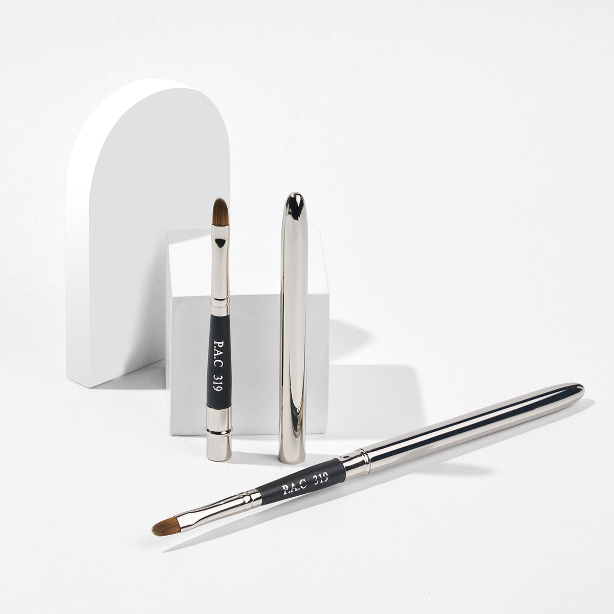 PAC Studio Lip Brush 319 - Tapered Lip Brush Stainless Steel Handle Turns into a Cap, Ideal for Lip Shaping | Grocsy