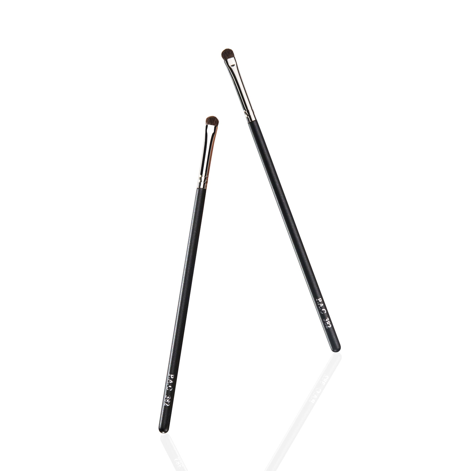 PAC Studio Eyeshadow Application Brush 382 | Grocsy