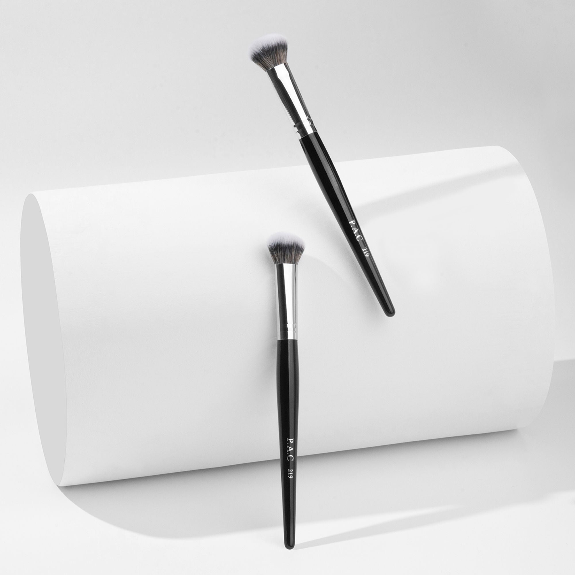 PAC Studio Concealer Brush 219 - Luxurious Dome Shape, Soft Synthetic Bristles for Quick Concealer Blending | Grocsy