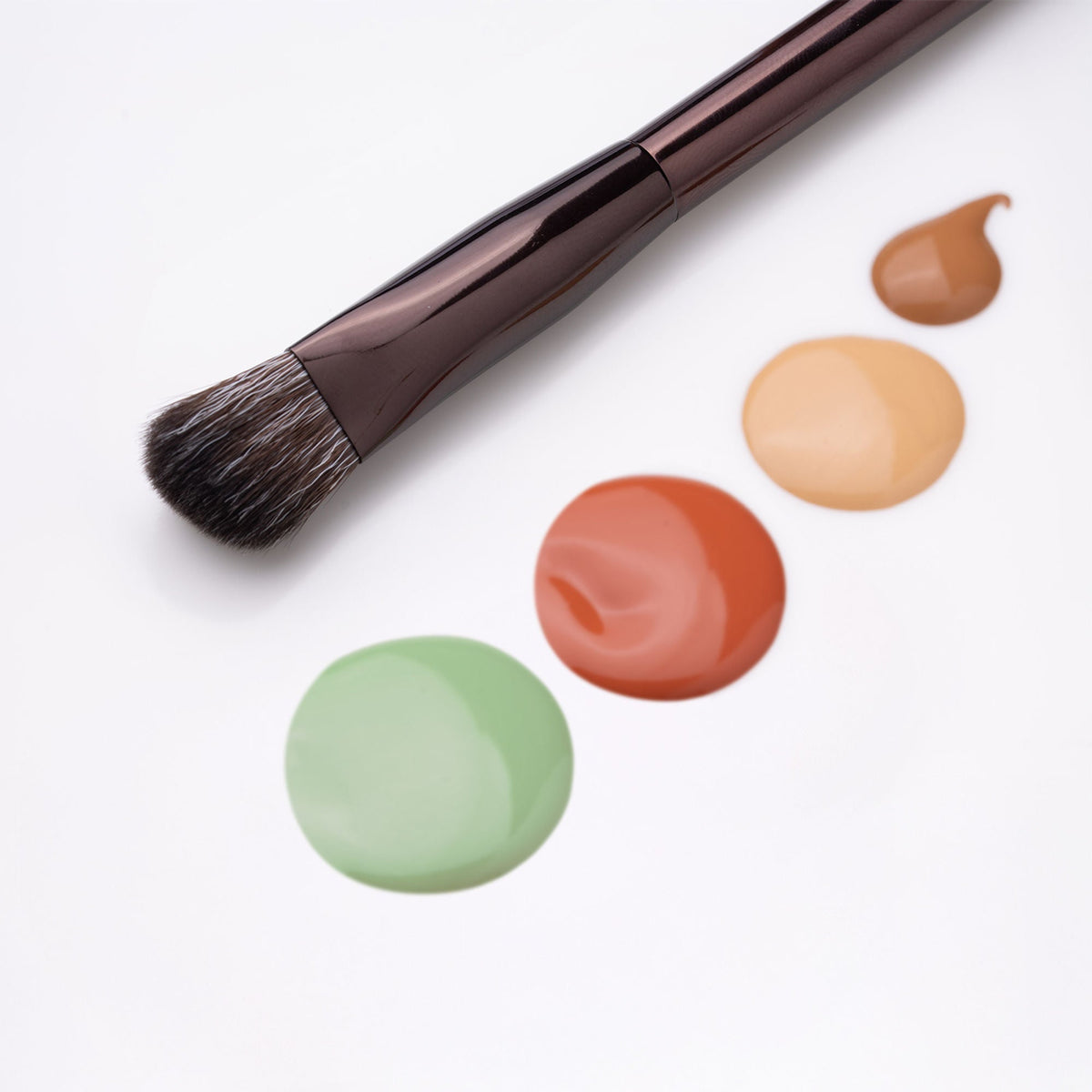 PAC Studio T05 Concealer Buffer Brush - Fluffy Synethetic Bristles for Effortless Concealer Blending | Grocsy