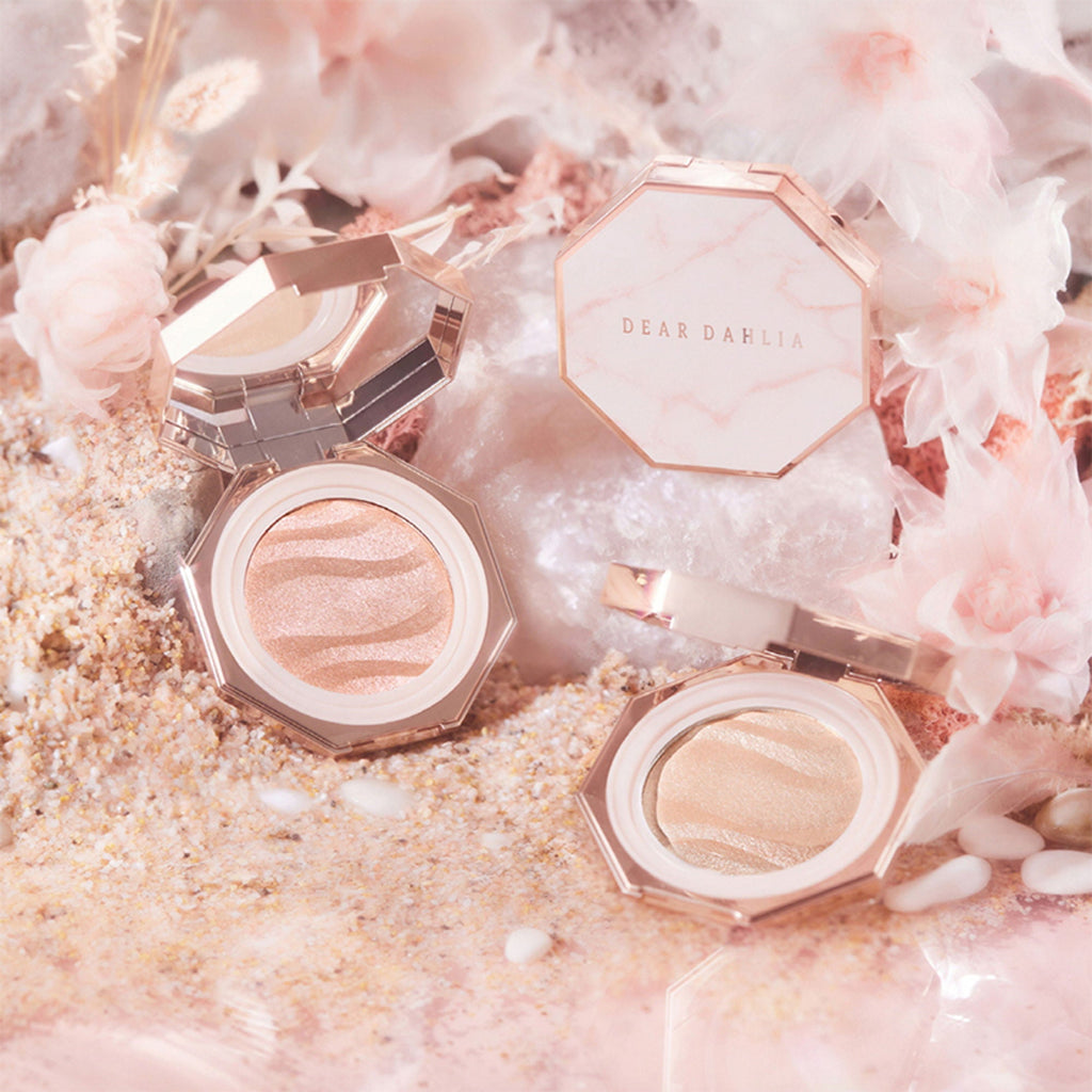 Dear Dahlia Blooming Edition Endless Glow Illuminator - Oasis | Grocsy