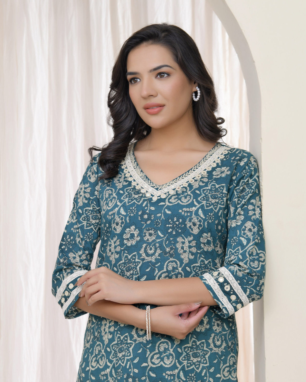 Vaasva Women Ferozi Cotton Printed Straight Kurti | Grocsy