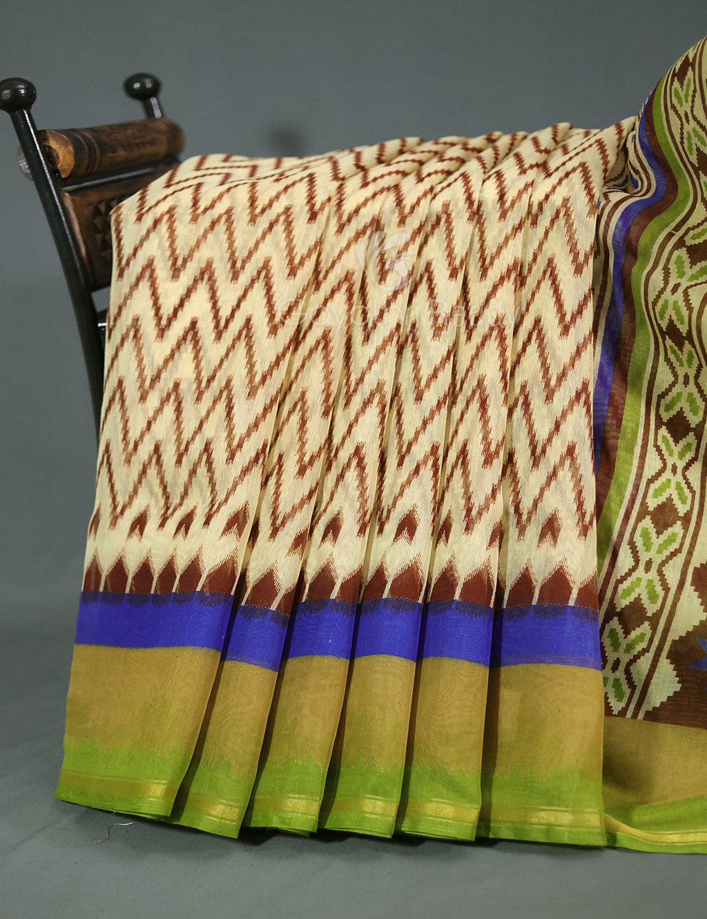 Shades of Cream And Parrot Green Blouse Patola Print Semi Chanderi Saree By Gayathri Reddy Designer Studio | Grocsy