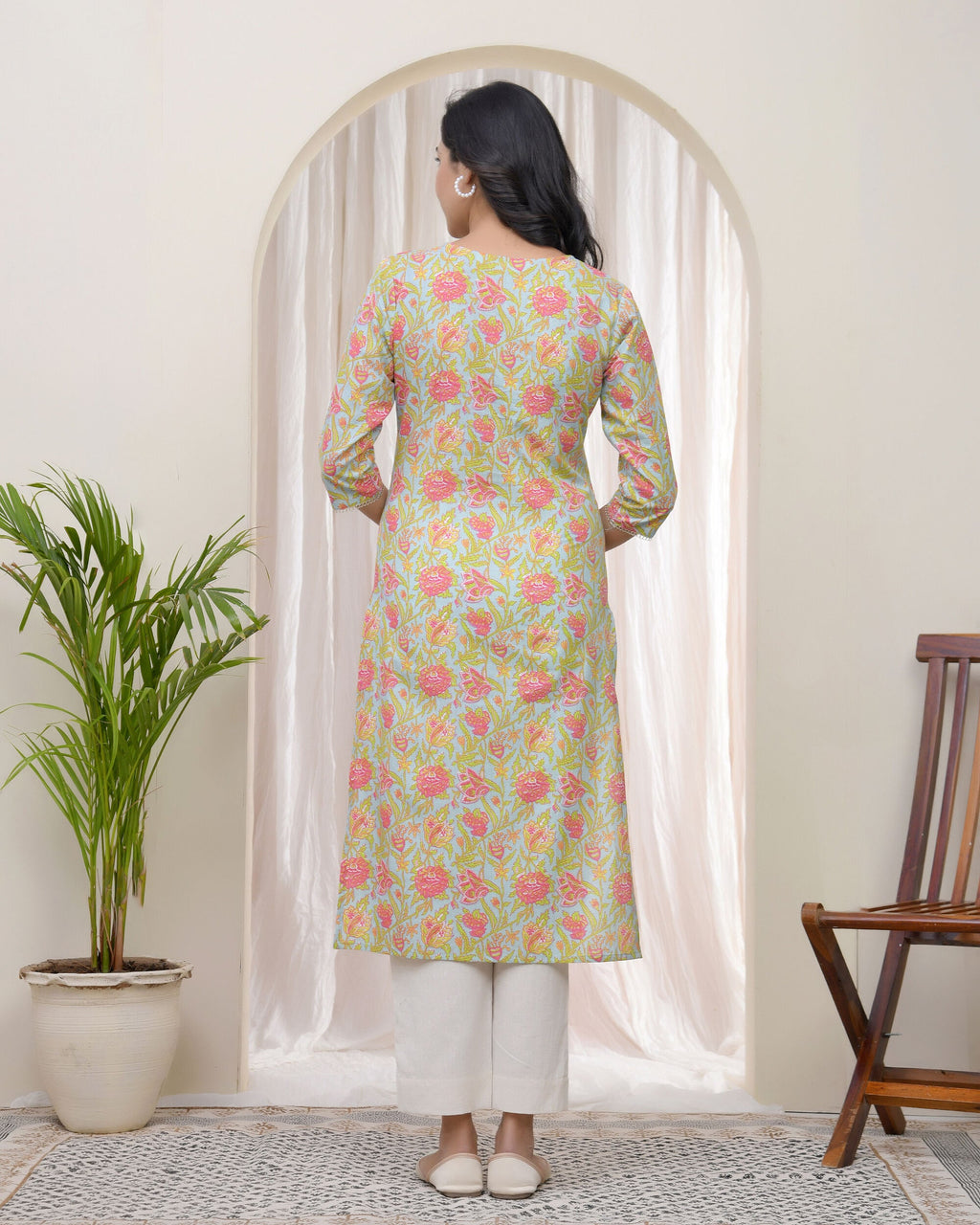 Vaasva Women Multi Cotton Printed Straight Kurti | Grocsy