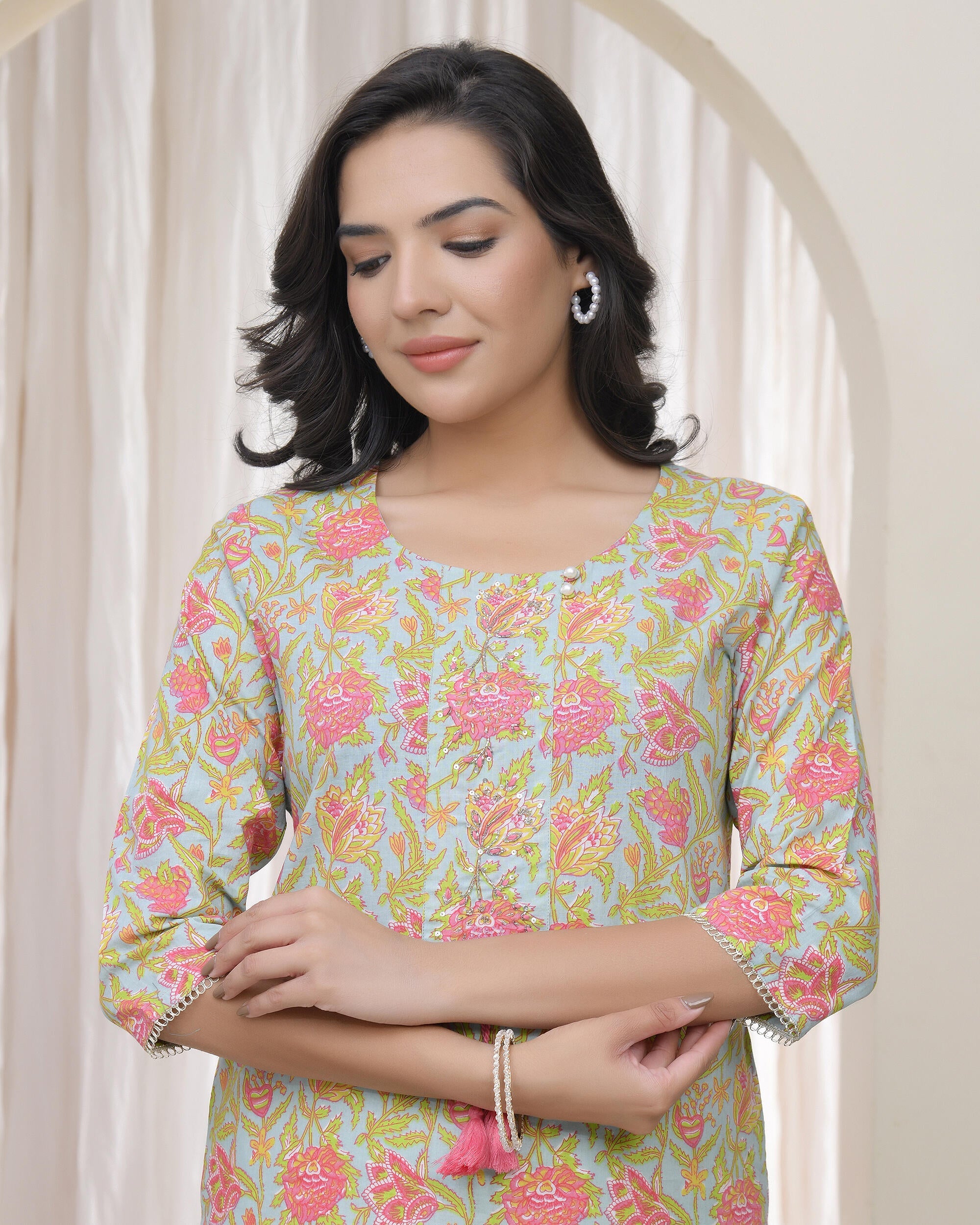 Vaasva Women Multi Cotton Printed Straight Kurti | Grocsy