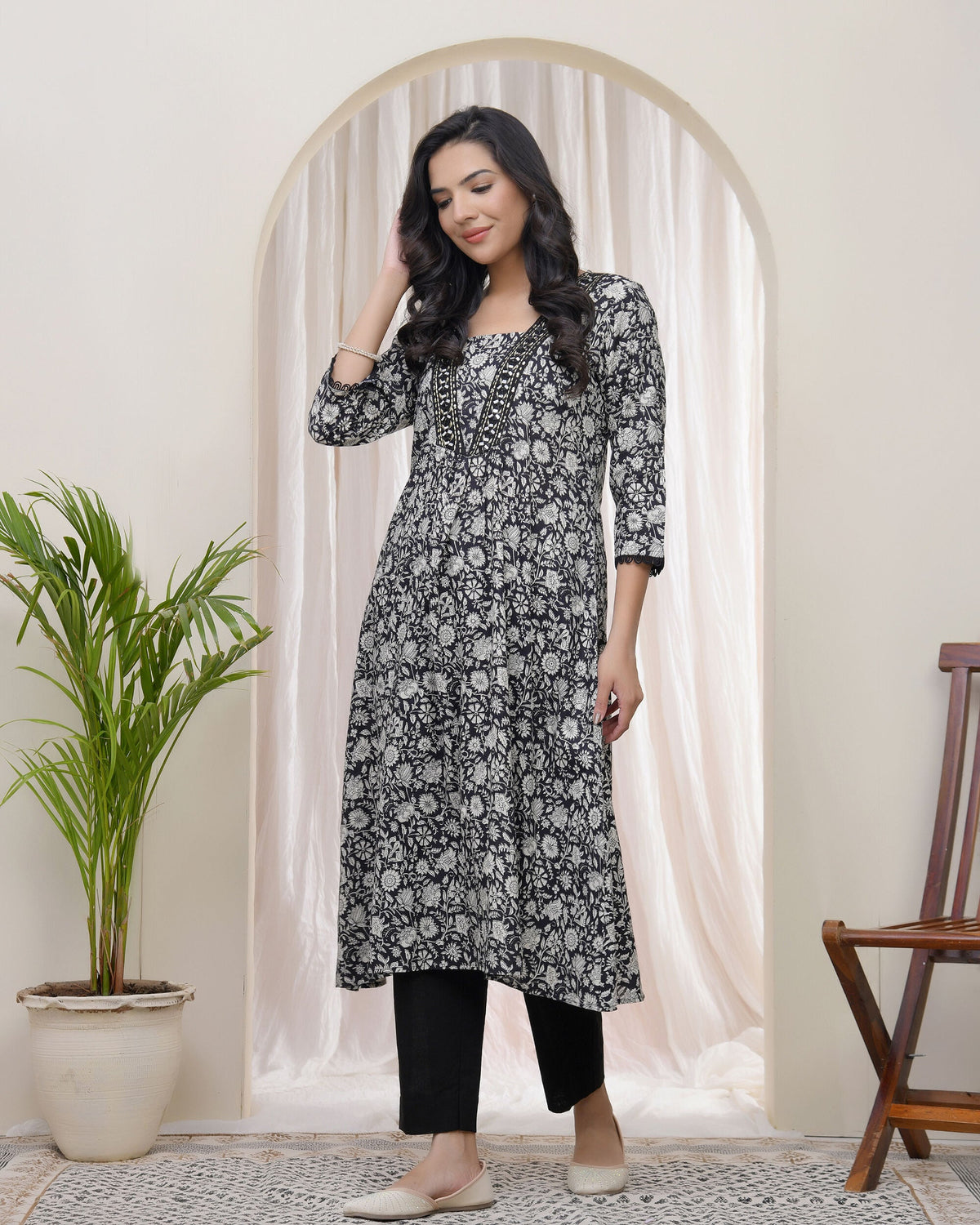 Vaasva Black Floral Cotton Printed Gathered Kurti | Grocsy
