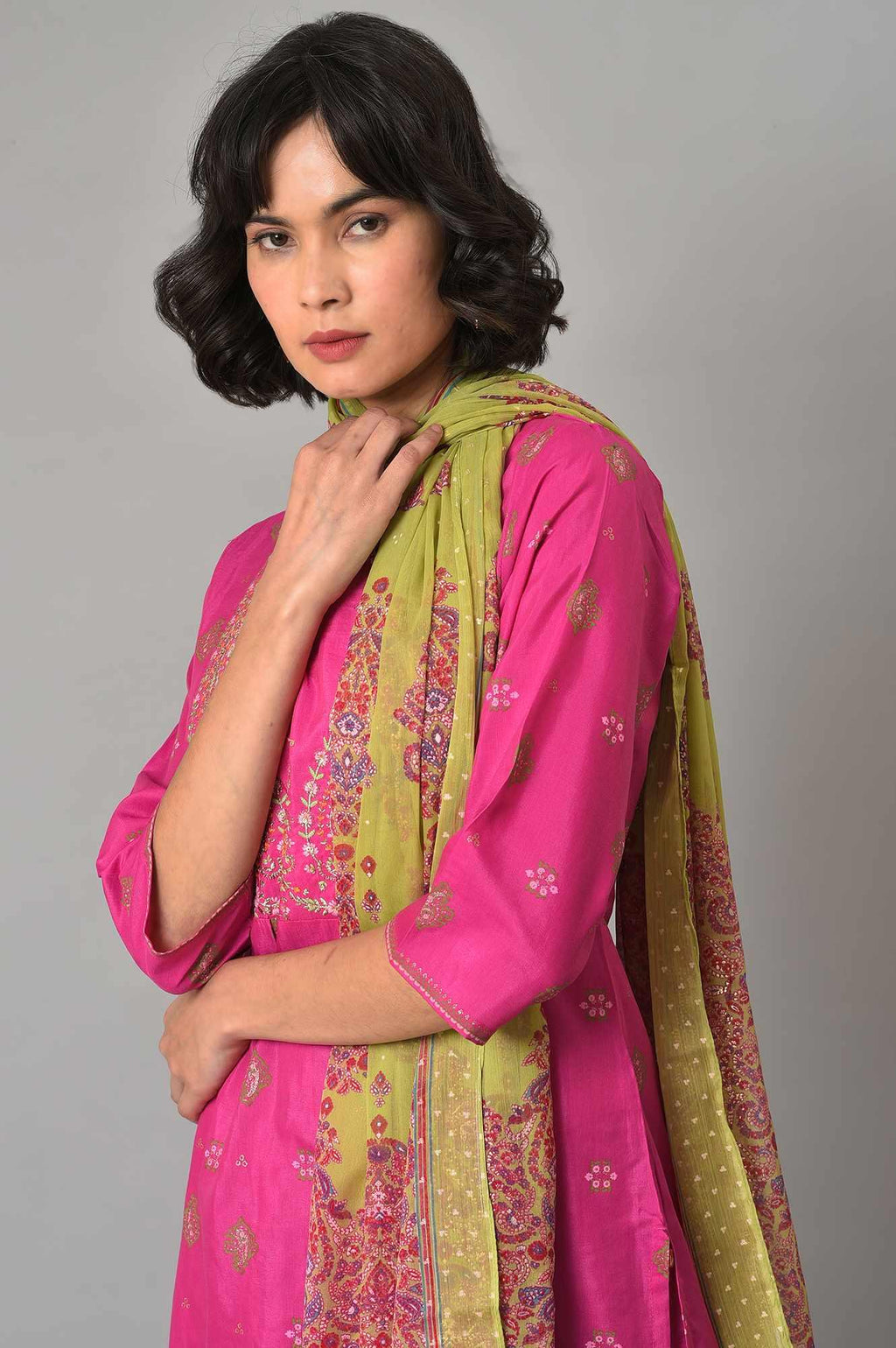 W for Woman Pink Glitter Printed Kurta, Culottes and Green Dupatta Set | Grocsy
