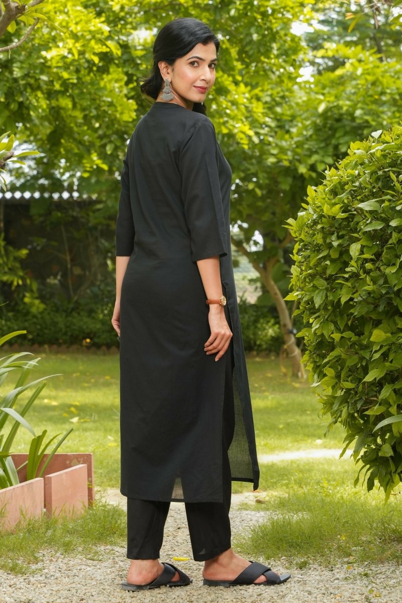 Aramya Straight Soft Cotton Solid Women's Kurta Set - Black | Grocsy