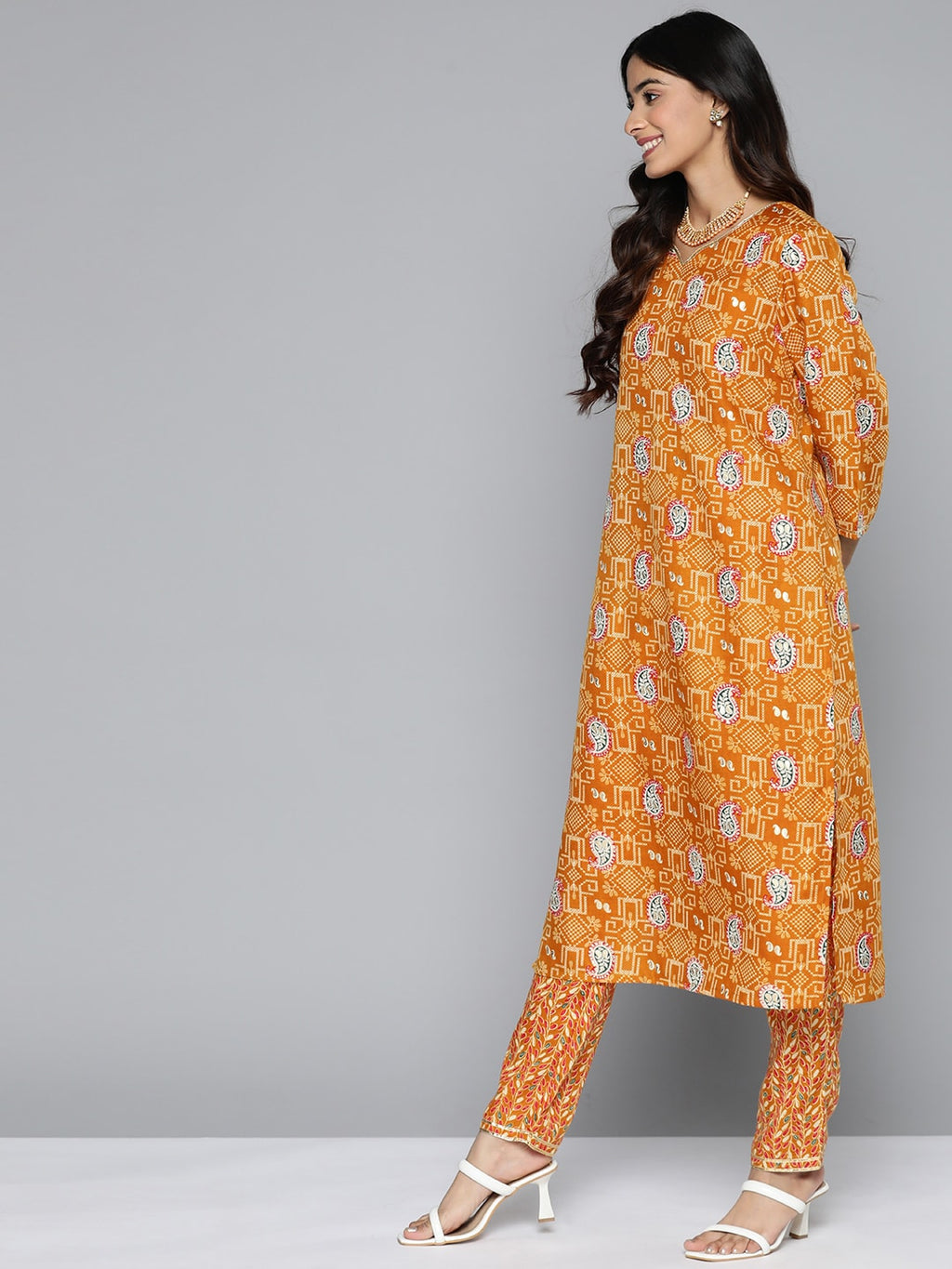 HERE&NOW Floral Printed Regular Kurta with Palazzos | Grocsy
