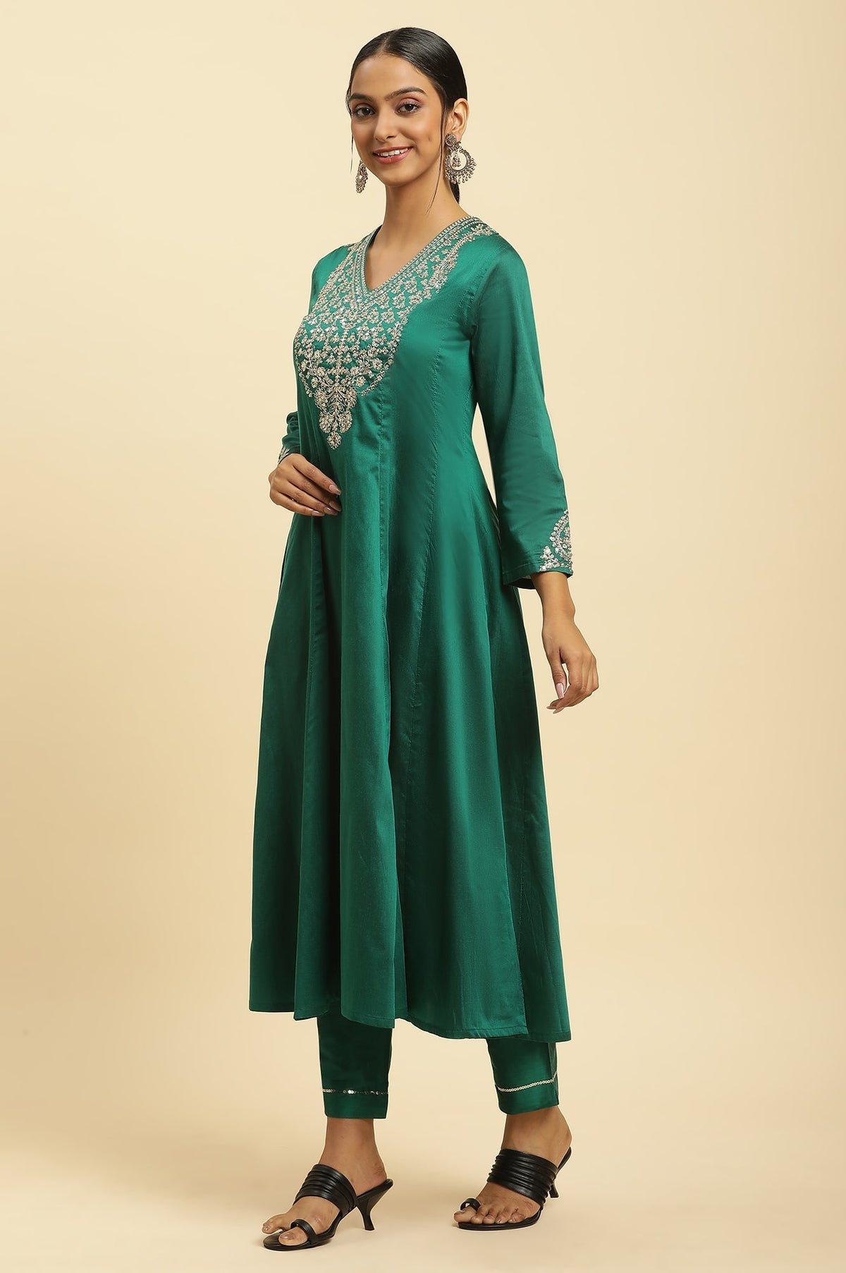 W for Woman Green Panelled Embroidered Kurta, Slim Pants And Dupatta Set | Grocsy