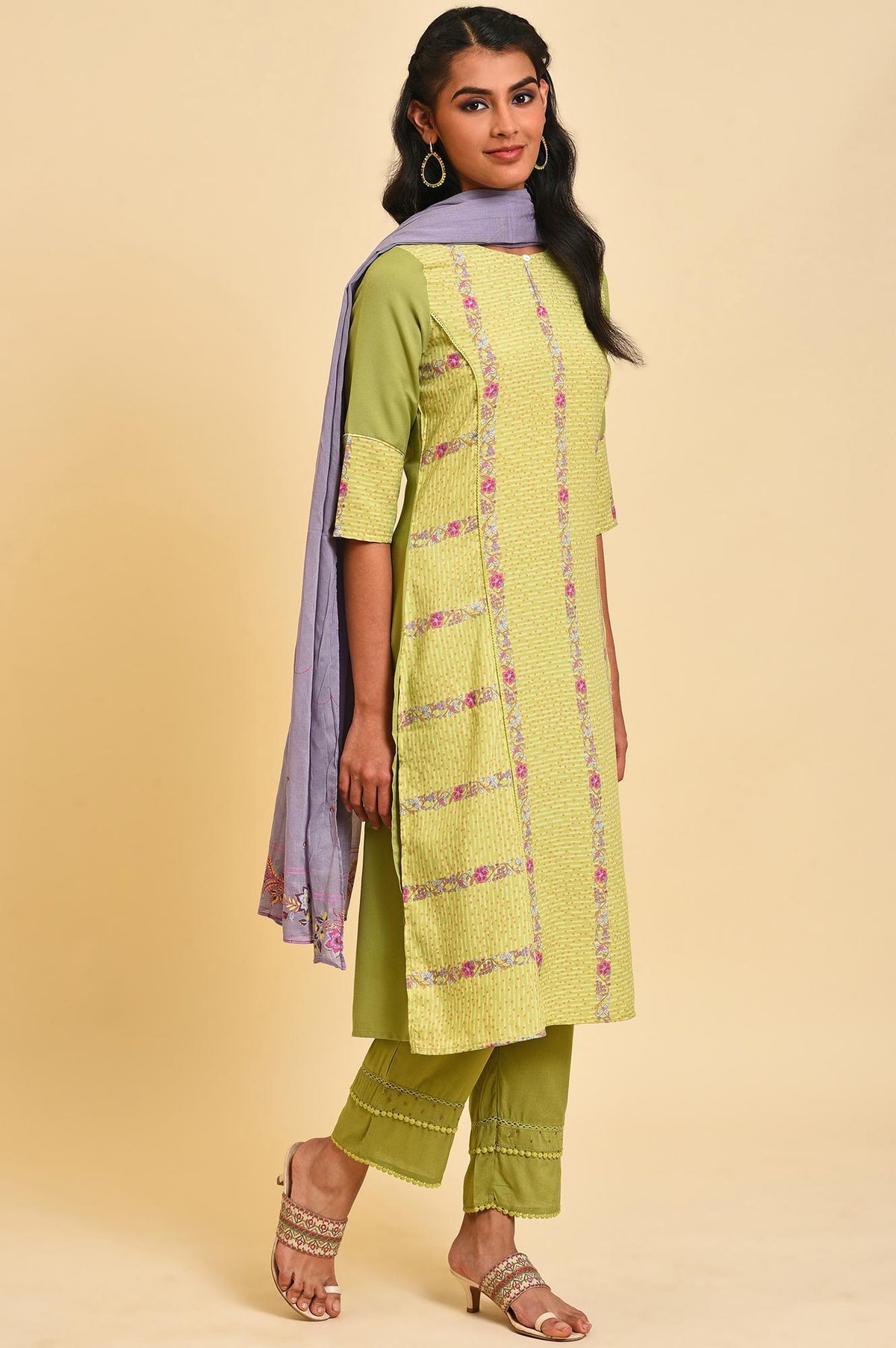 W for Woman Green Floral Printed kurta Set | Grocsy
