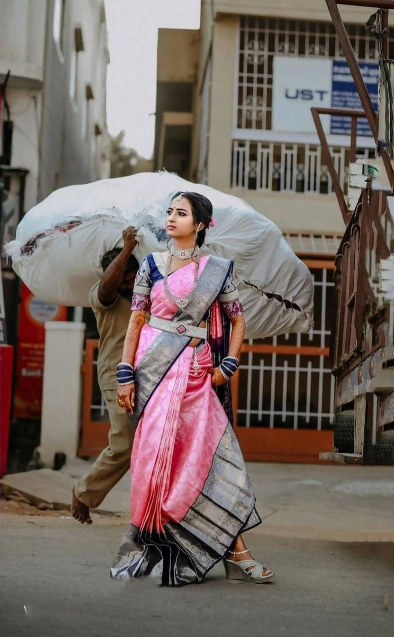 DEIANA'S Beautiful Designer Golden zari Soft Lichi Silk Saree - Light Pink | Grocsy