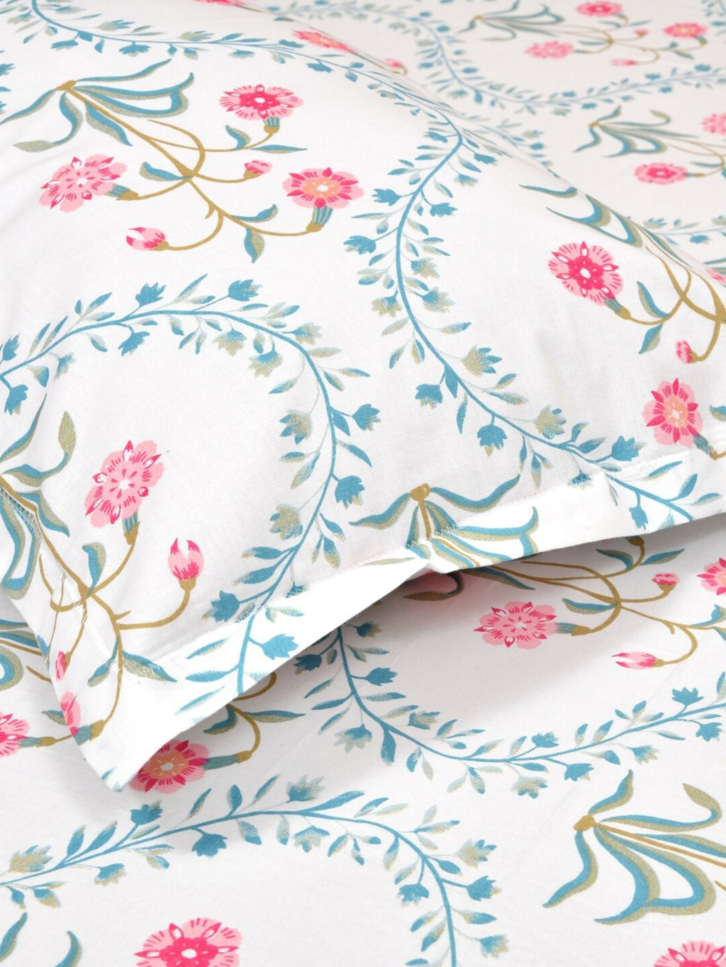 haus & kinder Blossoms Pink & White 186 TC Cotton Queen Bedsheet With 2 Pillow Covers | Grocsy