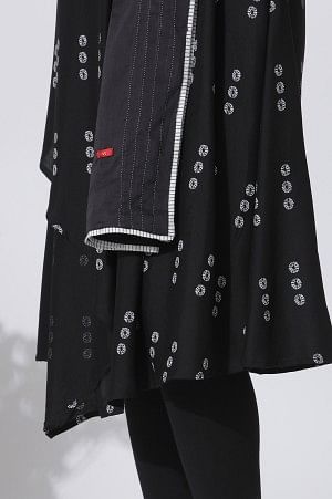 Black Cotton Dupatta With Stitchline Embroidery | Grocsy