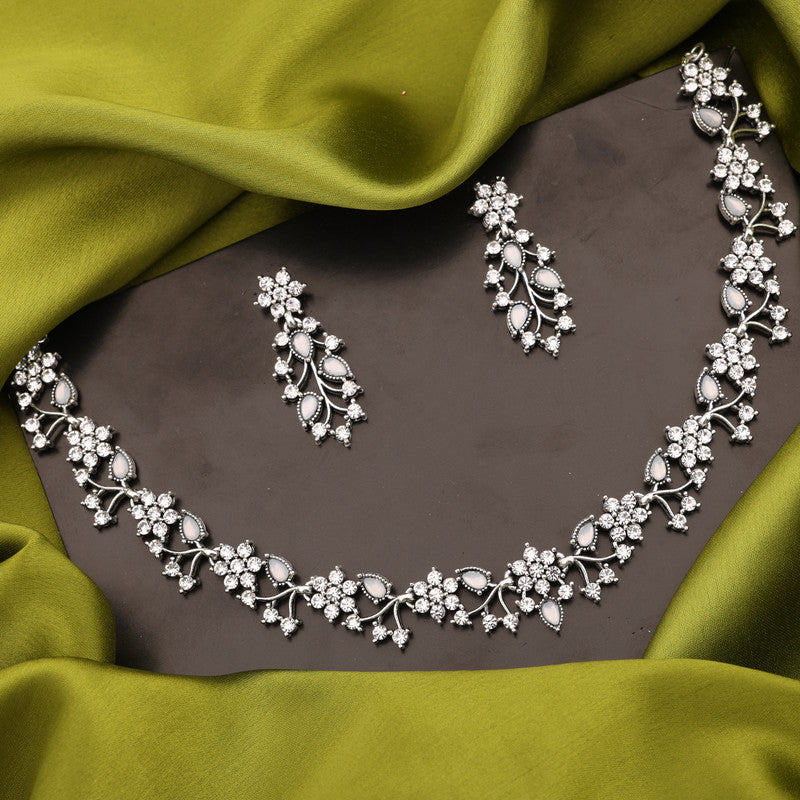 Tehzeeb Creations Silver Pleated White Diamond With White Beads Necklace Set | Grocsy