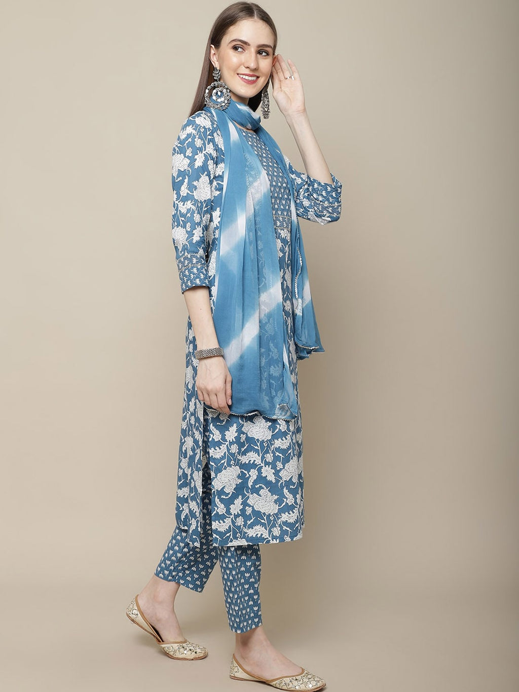 Sangria Women Blue Ethnic Motifs Printed Gotta Patti Pure Cotton Kurta with Trousers & With Dupatta | Grocsy