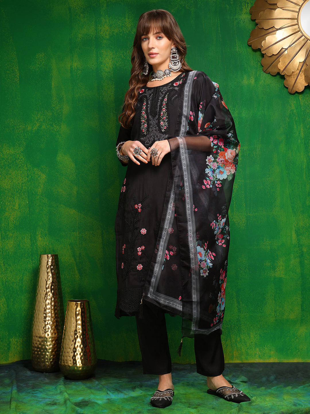 Pakistani Embroidered Kurta With Pant & Dupatta, Black - Hiral Fashion | Grocsy