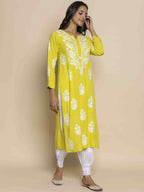HOUSE OF KARI Floral Embroidered Chikankari Straight Kurta | Grocsy