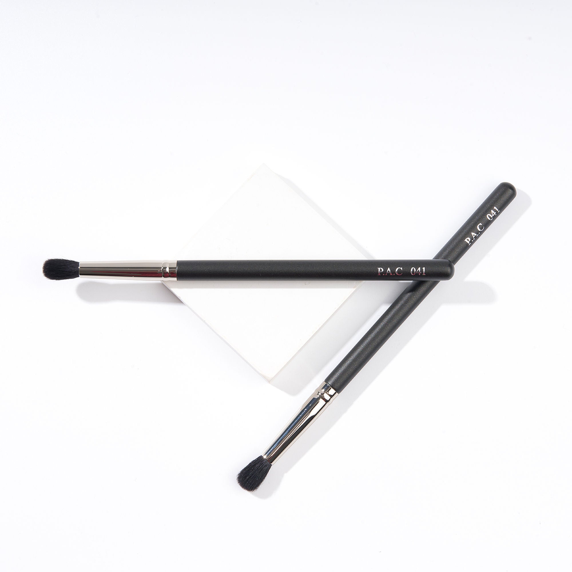 PAC Studio Blending Eyeshadow Brush - 041 | Grocsy