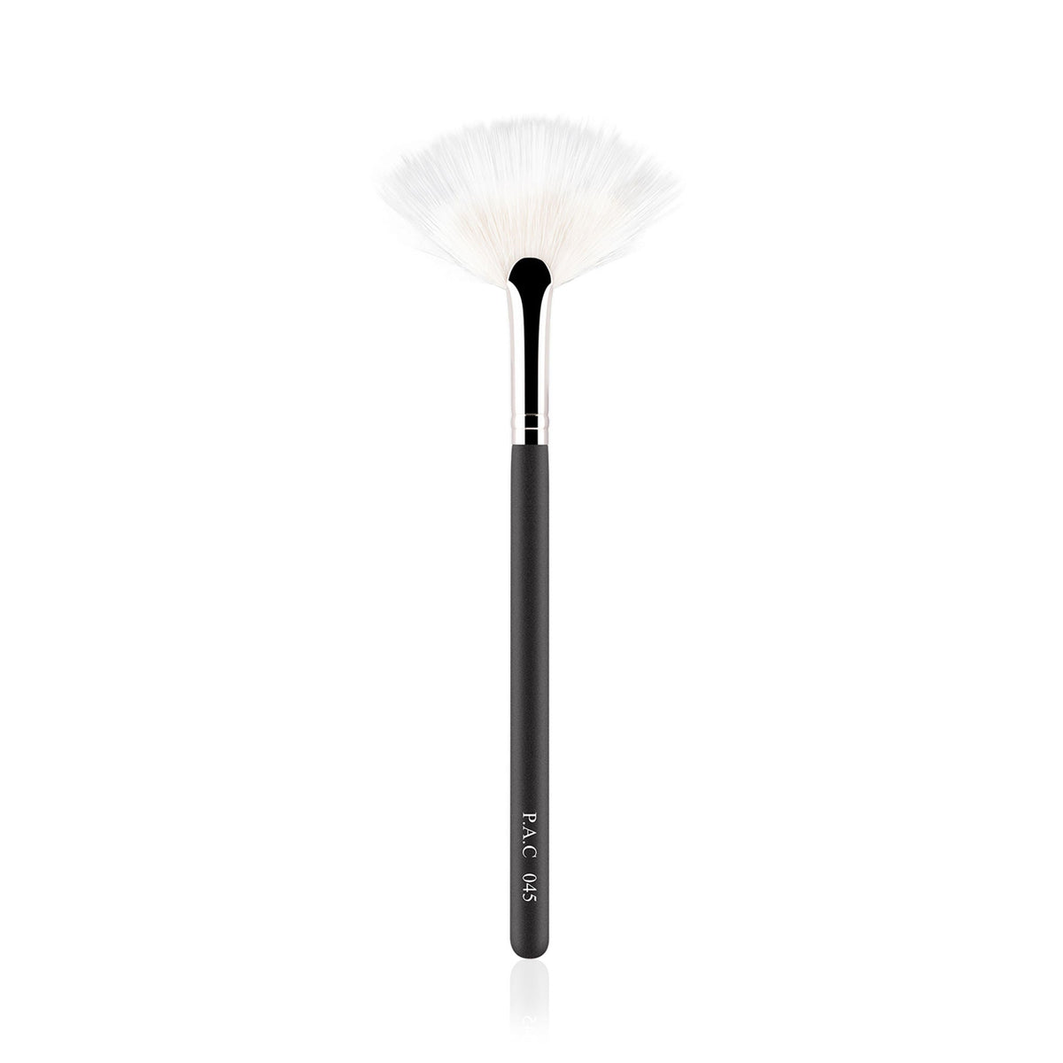 PAC Studio Highlighter Brush - 045 | Grocsy