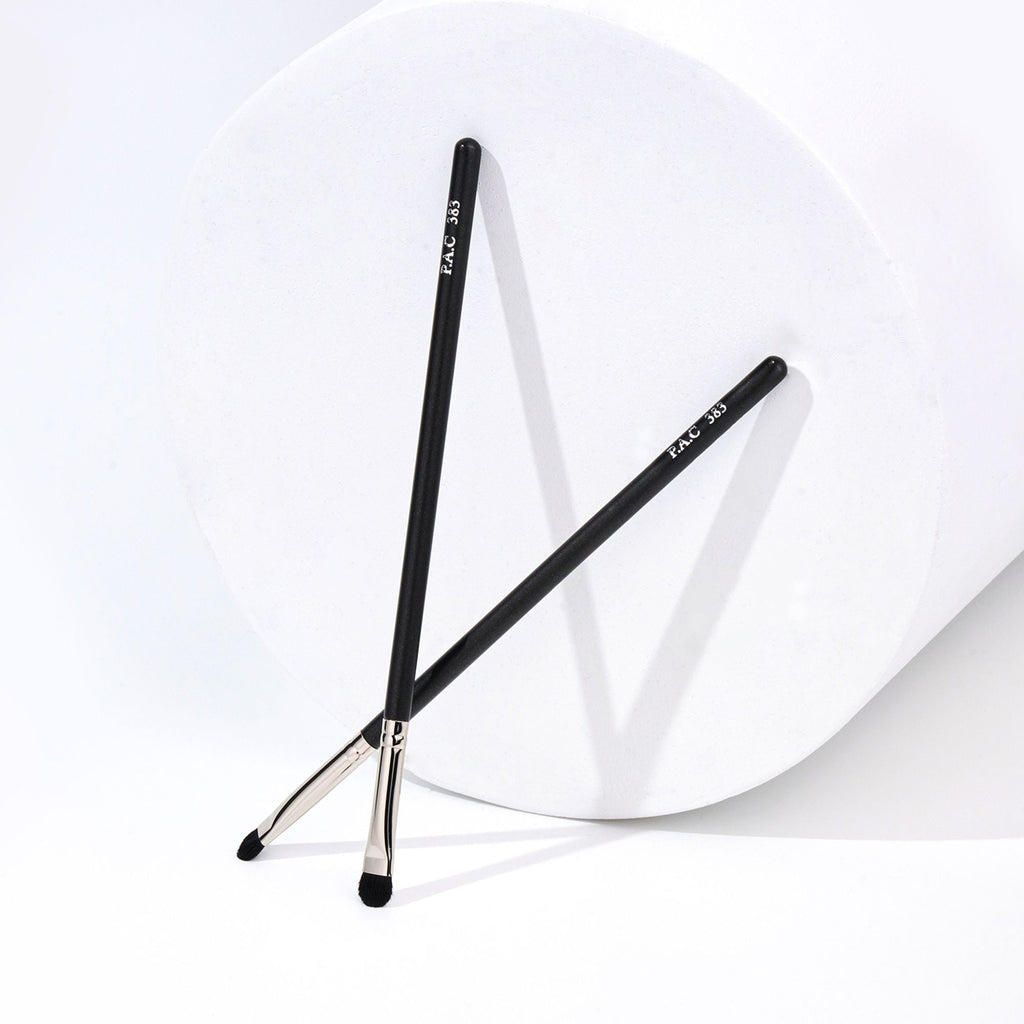 PAC Studio Eyeshadow Brush - 383 | Grocsy
