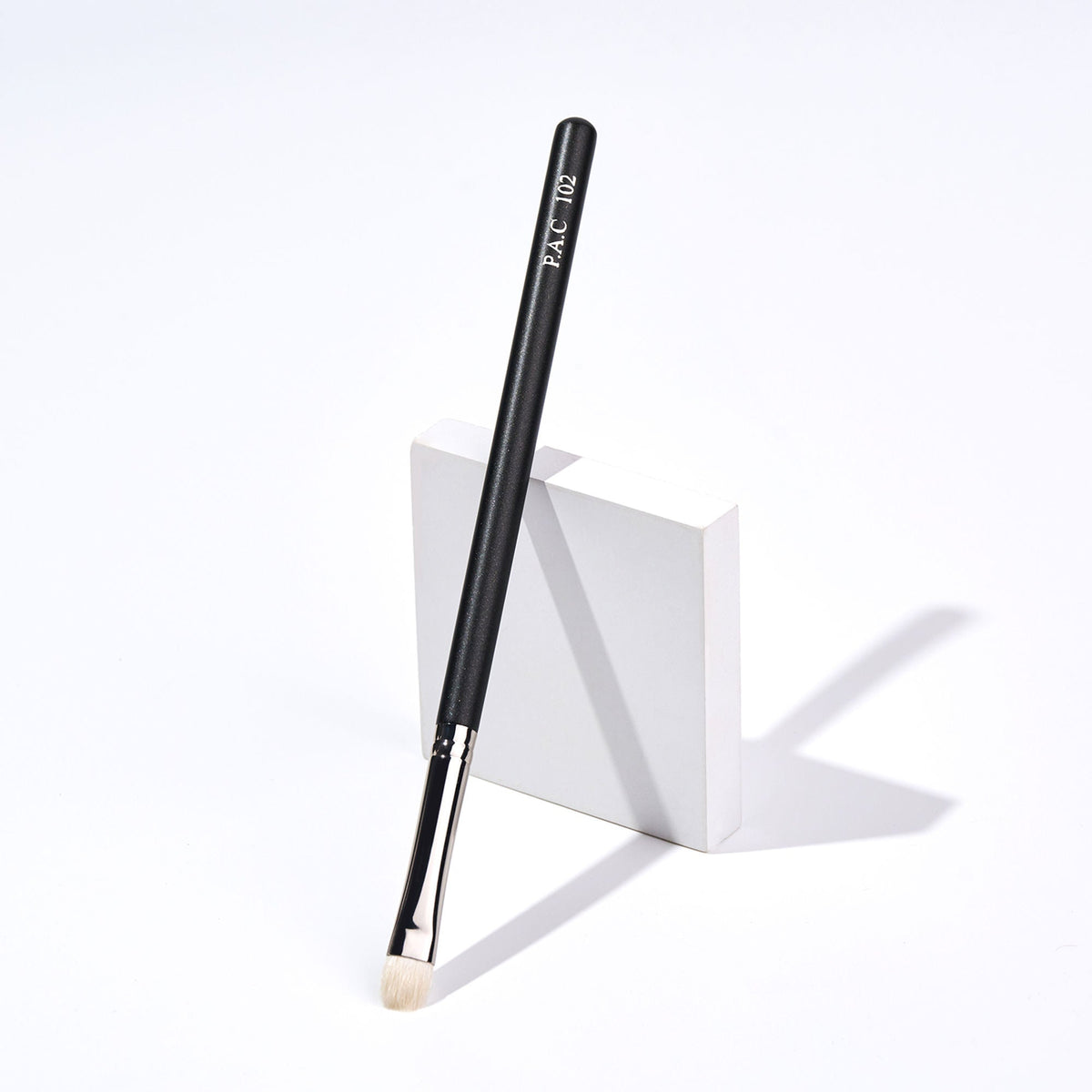 PAC Studio Eyeshadow Application Brush 102 | Grocsy