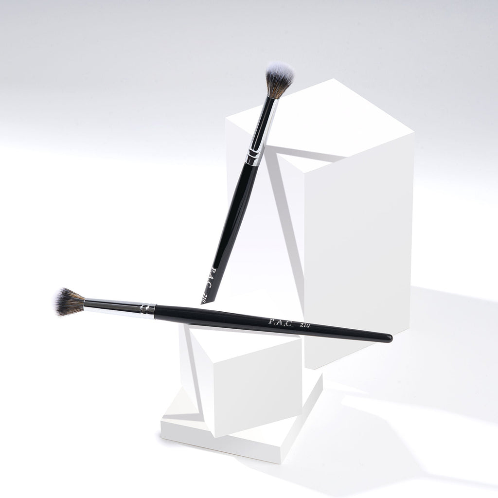 PAC Studio Eyeshadow Blending Brush 210 | Grocsy