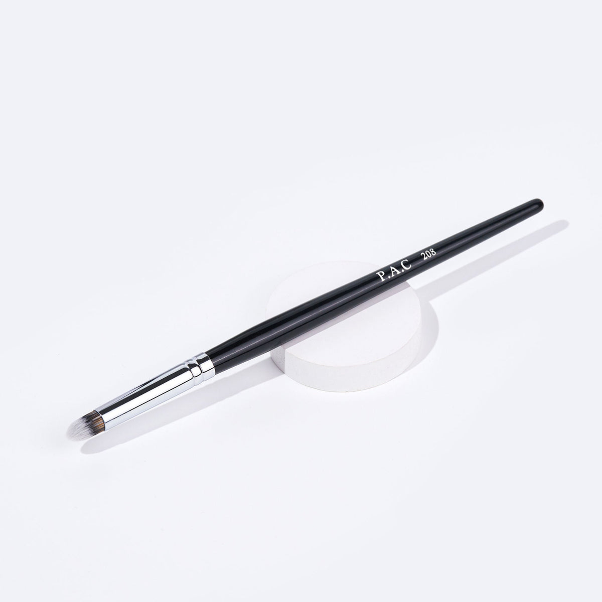 PAC Studio Blending Eyeshadow Brush - 208 | Grocsy