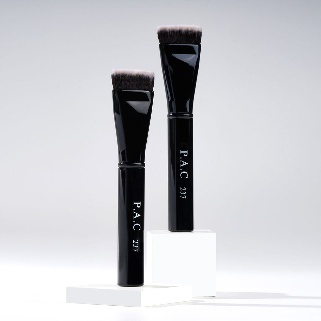 PAC Studio Contouring Brush - 237 | Grocsy