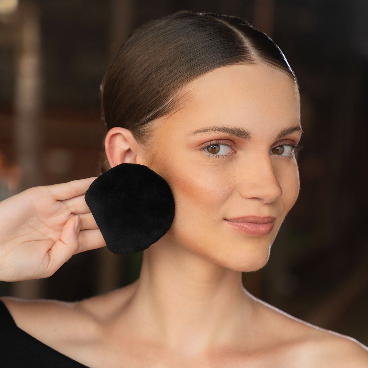 PAC Studio Spotlight Contour Puff | Grocsy