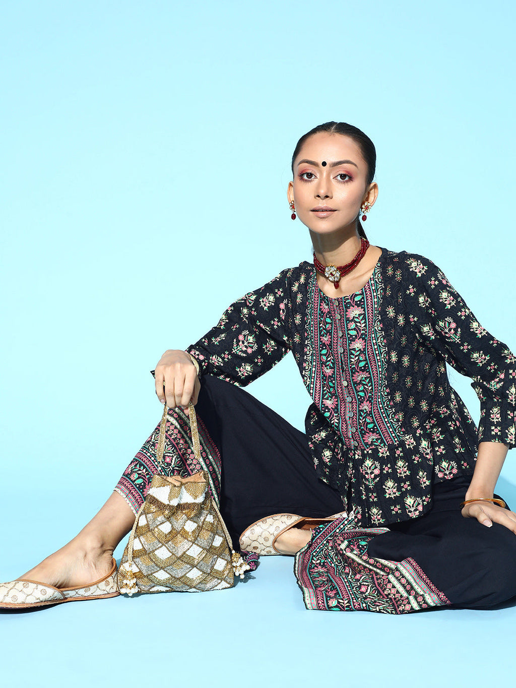 Juniper Womens Black Floral Printed Rayon Clothing Set | Grocsy