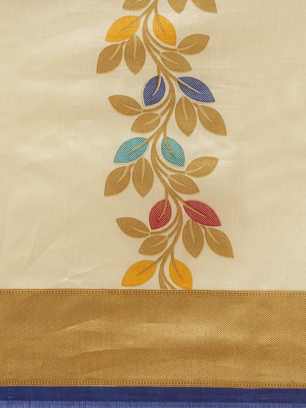 Saree Mall Off-White & Beige Printed Saree | Grocsy