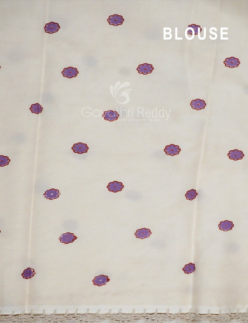 Cream Colour Block Print Crocia Mulmul Cotton Saree By Gayathri Reddy Designer Studio | Grocsy