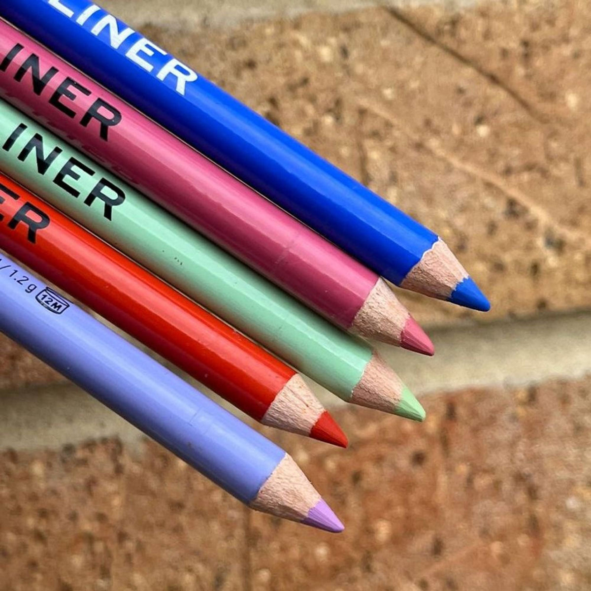 Relove Coloured Kohl Eyeliner Blue - Orange | Grocsy