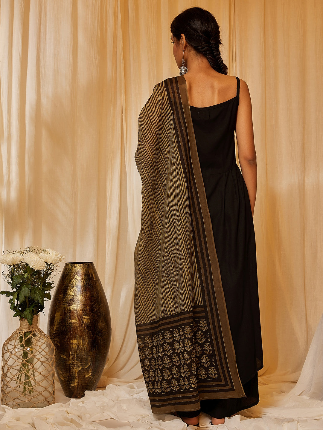 InWeave Women's Black Strappy Kurta Palazzo Set With Green Boota Dupatta | Grocsy
