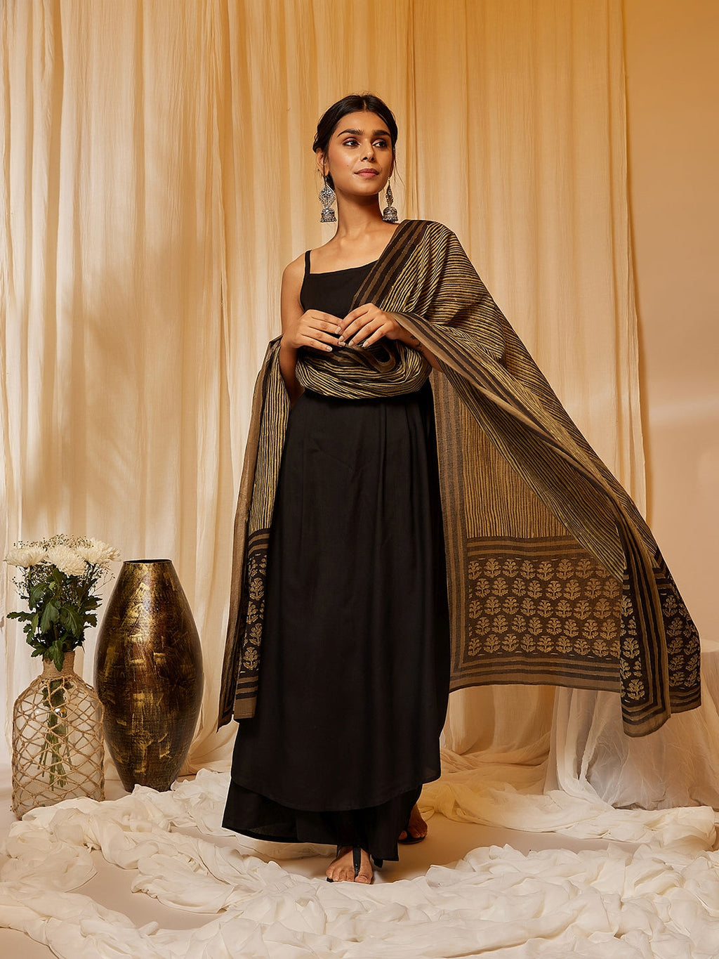 InWeave Women's Black Strappy Kurta Palazzo Set With Green Boota Dupatta | Grocsy