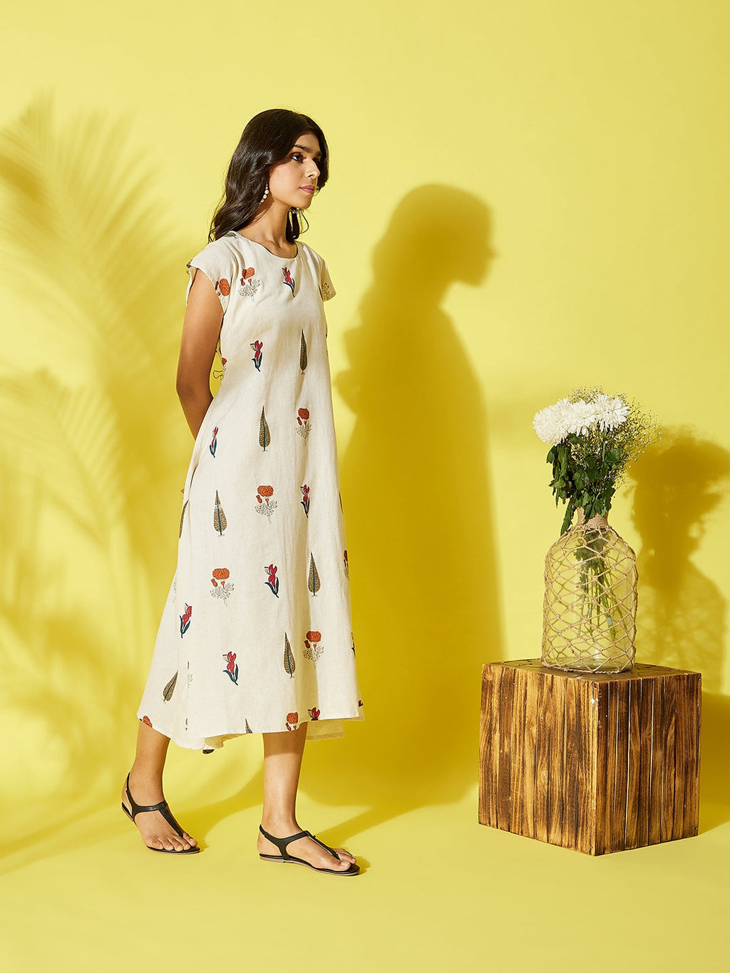 InWeave Muria Groovy Art Dress | Grocsy