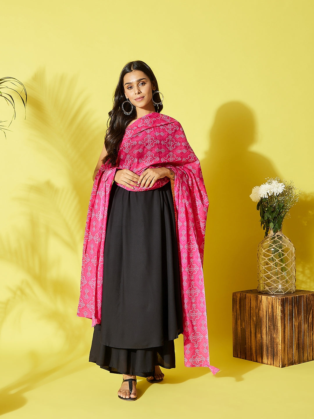 InWeave Women's Black Strappy Kurta Palazzo Set With Pink Bandhini Dupatta | Grocsy