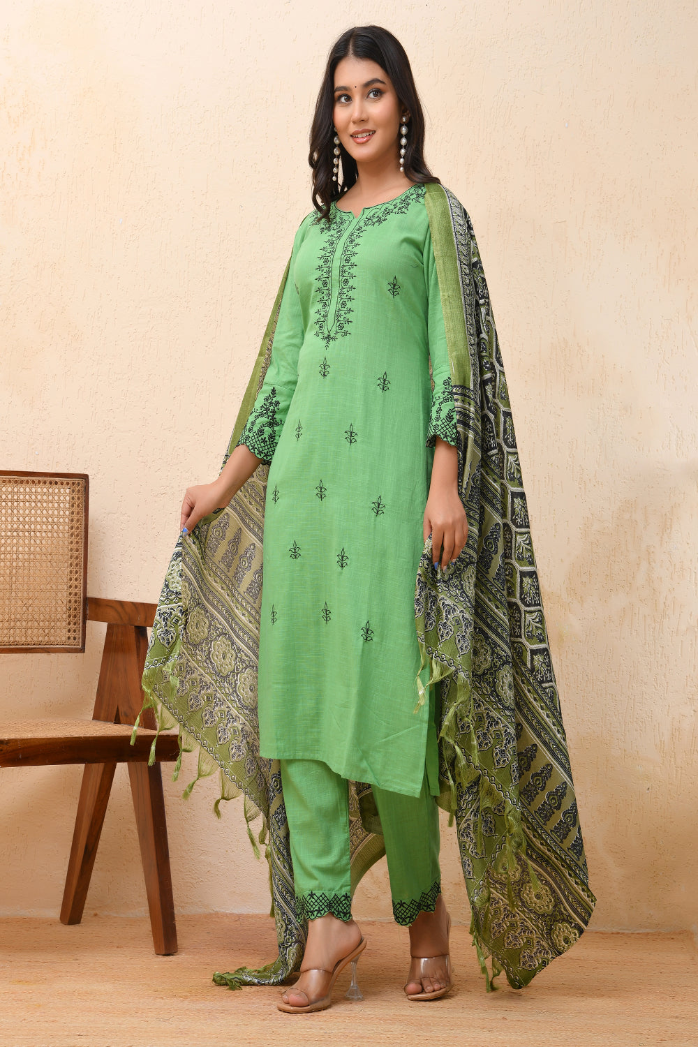 Vaasva Women Pista Embroidered Kurta Set With Solid Pants & Printed Dupatta | Grocsy